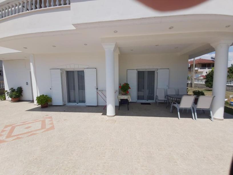 Konstantinos Apartments Ammoudia Exteriör bild