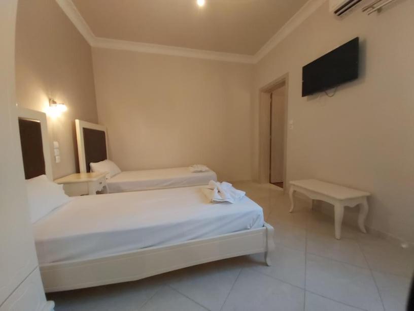 Konstantinos Apartments Ammoudia Exteriör bild