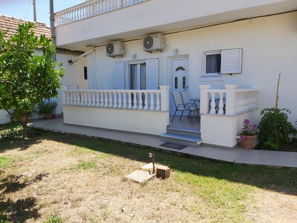 Konstantinos Apartments Ammoudia Rum bild